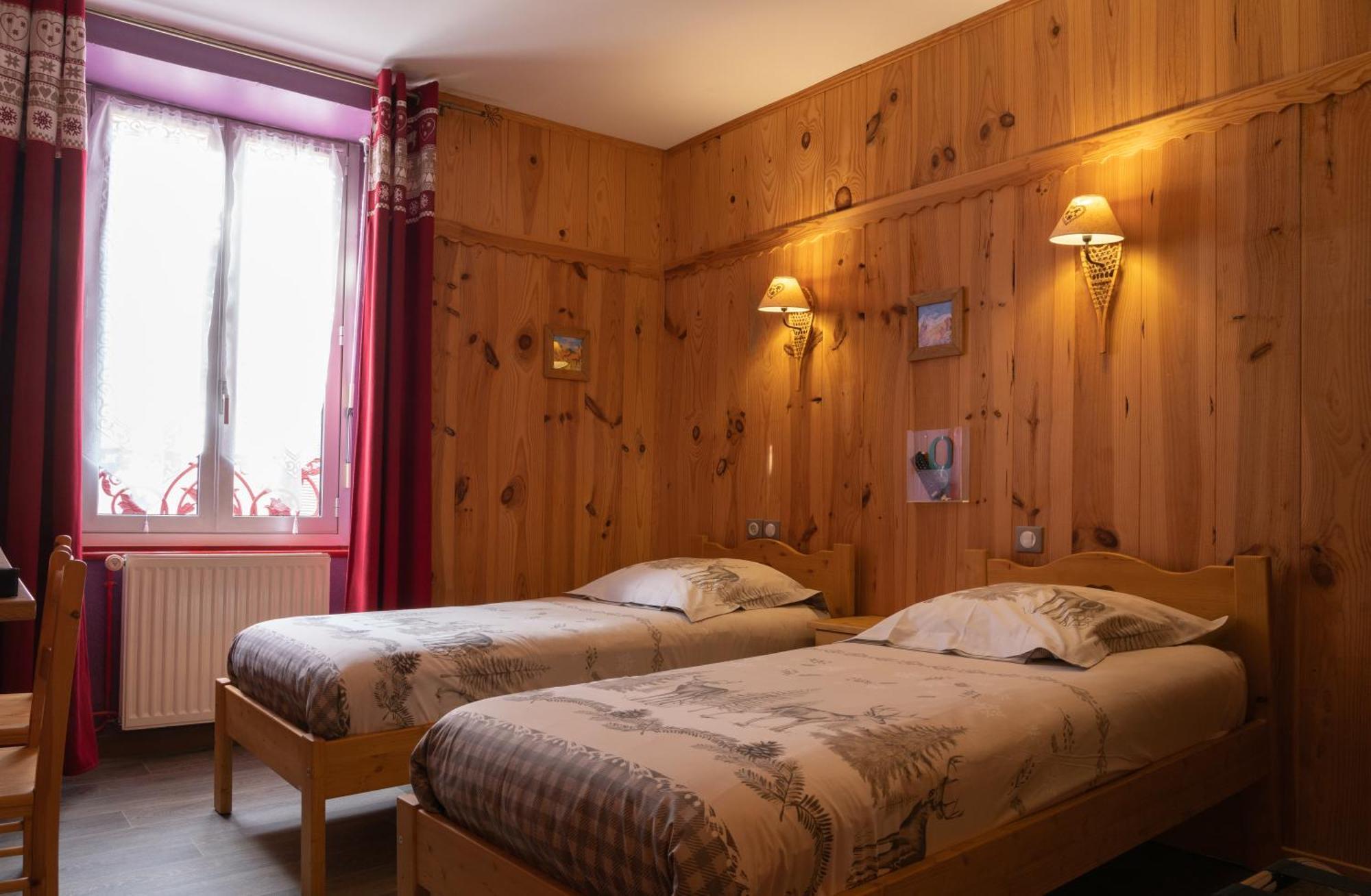 Hotel Quin Te Va Cauterets Exterior foto